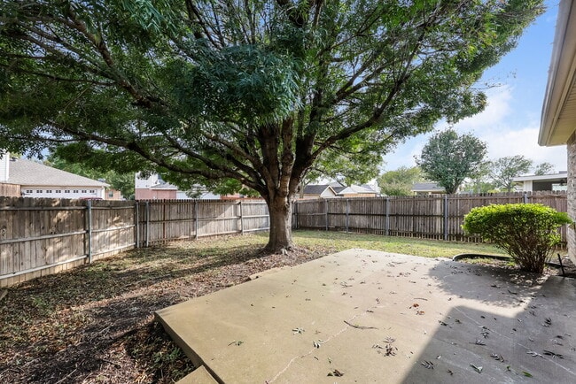 Building Photo - 1625 Creekridge Ct