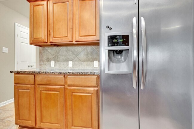 Building Photo - 9226 Fernwillow Dr
