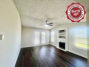Building Photo - RENT SPECIAL! Freshly Painted! New Luxury ...