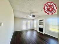 Building Photo - RENT SPECIAL! Freshly Painted! New Luxury ...