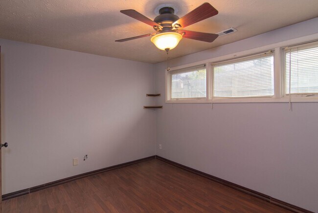 Building Photo - South Hill cute 2 Bed 1 Bath rancher with covered entertaining patio - Coming Soon 9/23