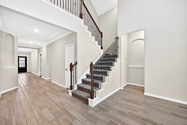 Building Photo - 20126 Matador Ridge Dr