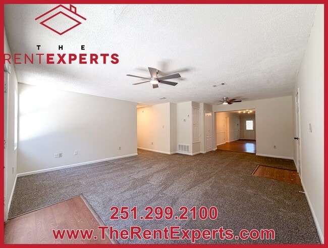 Building Photo - 4456 Eastview Dr