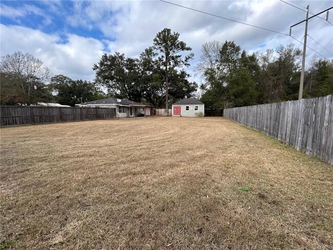 Building Photo - 5710 5th St