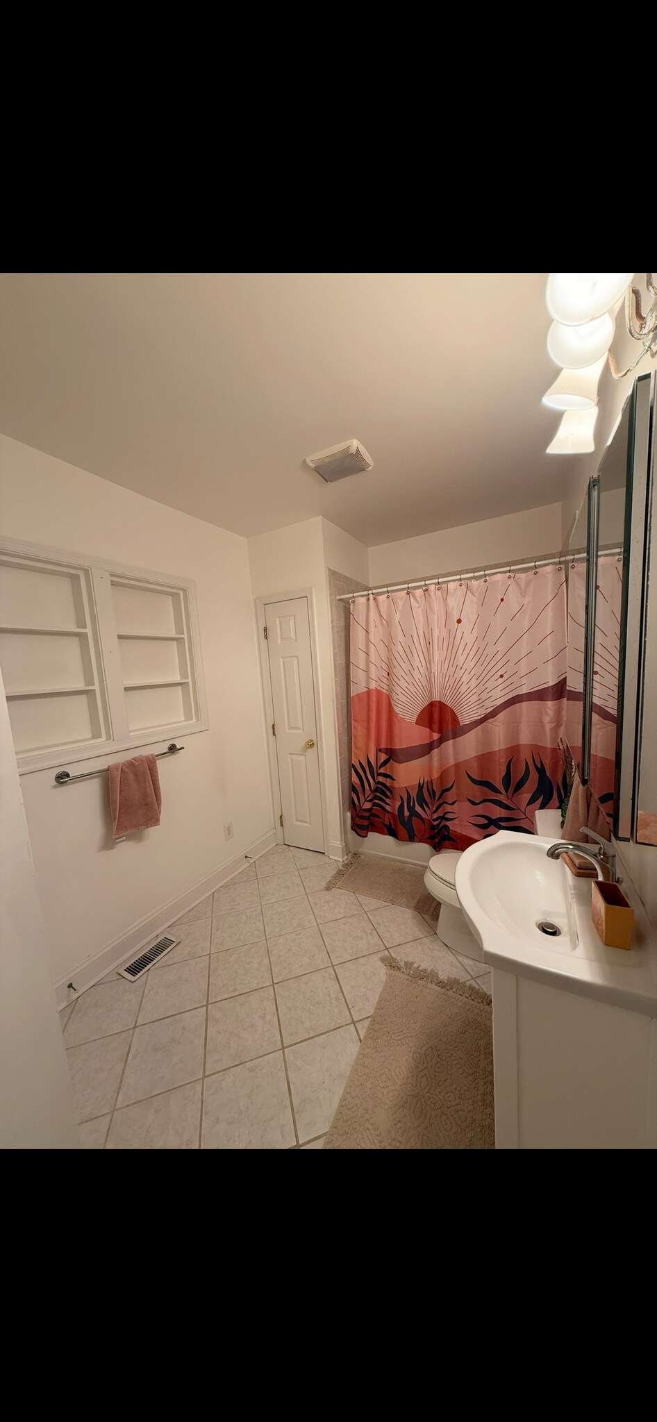 Building Photo - 952 Magothy Ave