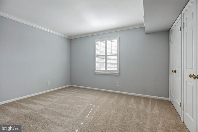Building Photo - 513 Bashford Ln