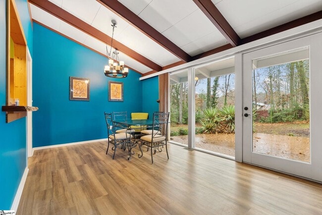 Building Photo - 103 Robinall Dr