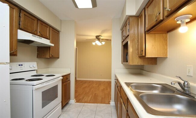 Building Photo - 8787 Brae Acres Rd