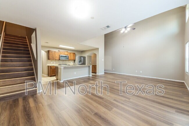 Building Photo - 9853 Fleetwood Dr