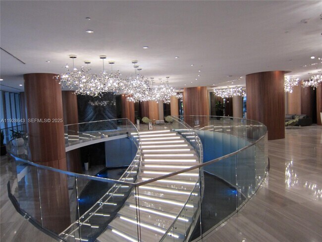 Building Photo - 488 NE 18th St