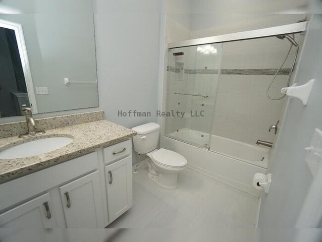 Building Photo - 2 Story Condo in gated community at Schooner Cove