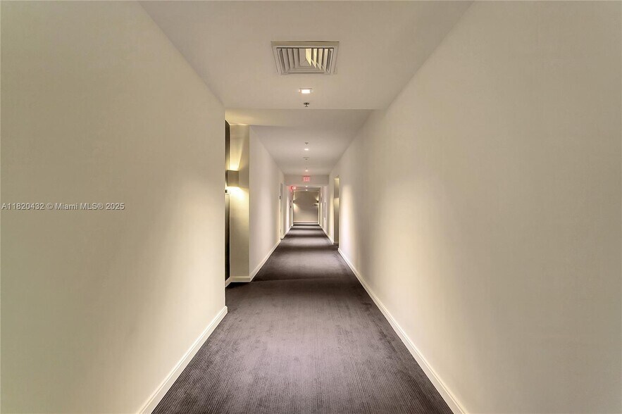 Building Photo - 325 S Biscayne Blvd
