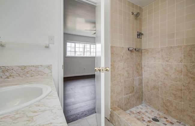 Building Photo - 7322 Willowtex Dr