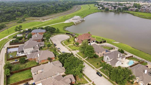 Building Photo - 3705 Menard Dr