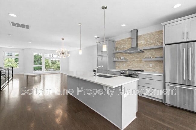 Building Photo - 118 W Poindexter Dr