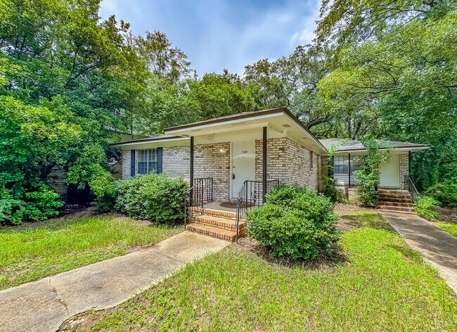 Primary Photo - 1726 Hartsfield Rd