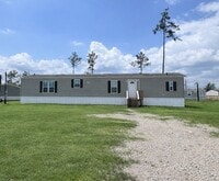 Building Photo - 12988 Gustavo Dr