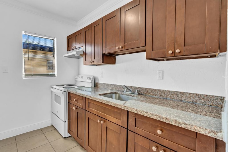 Building Photo - 705 NW 14th Terrace