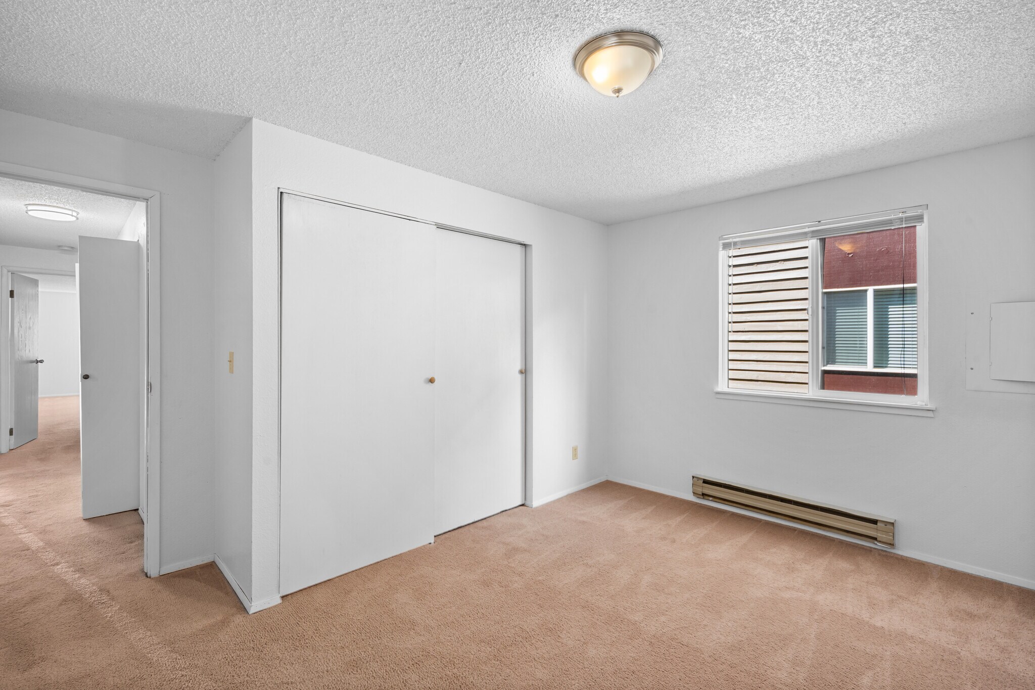 Building Photo - 1601 Norpoint Way NE