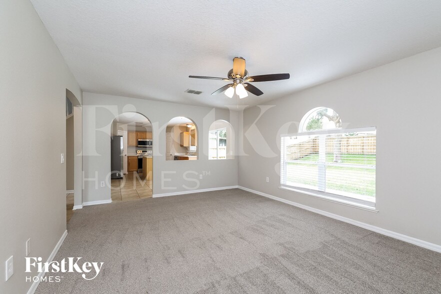 Building Photo - 104 Cabrillo Dr