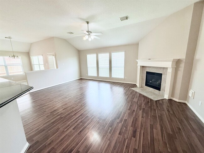 Building Photo - 4010 Tigris Ridge Dr