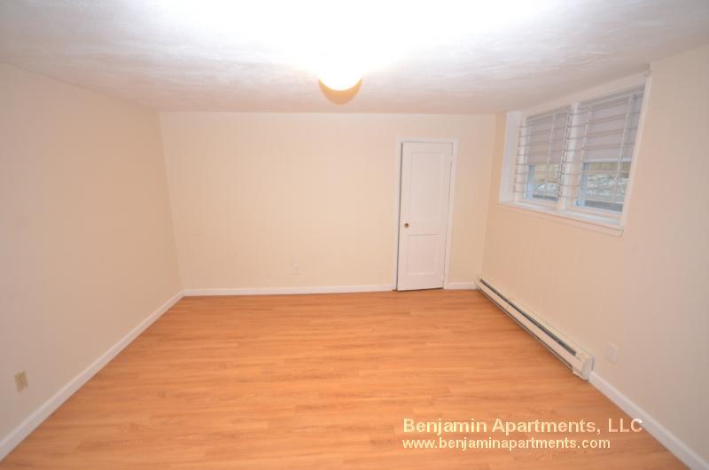Building Photo - 119 Sutherland Rd