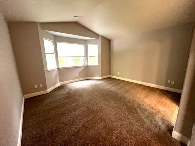 Building Photo - Newly Remodeled 4 Bedroom, Wilsonville, OR
