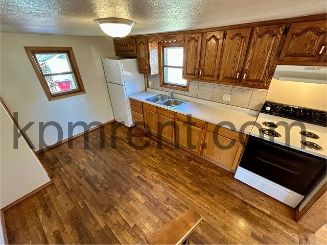 Building Photo - 2113 Oakland Ave E