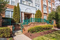 Building Photo - 303 Redland Blvd