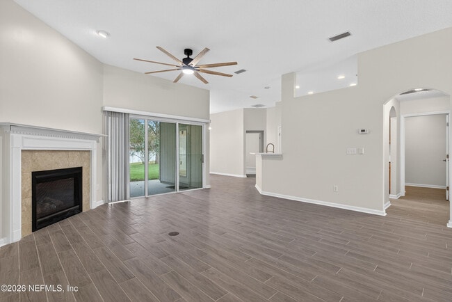 Building Photo - 14344 Summer Breeze Dr