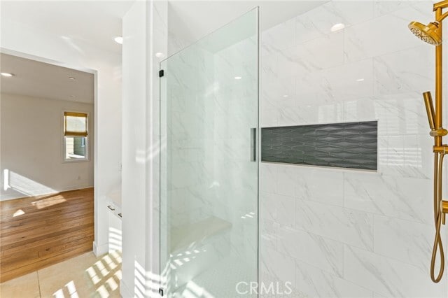 Building Photo - 2116 Cresta Dr