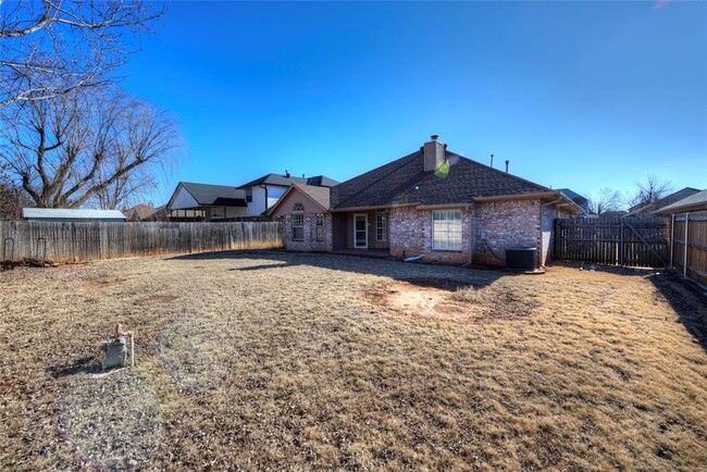 Building Photo - 3117 SW 125th St