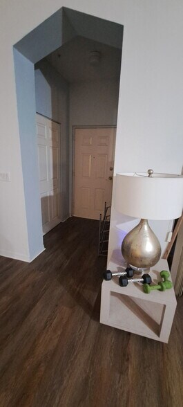 Building Photo - 5007 Sunridge Palms Dr