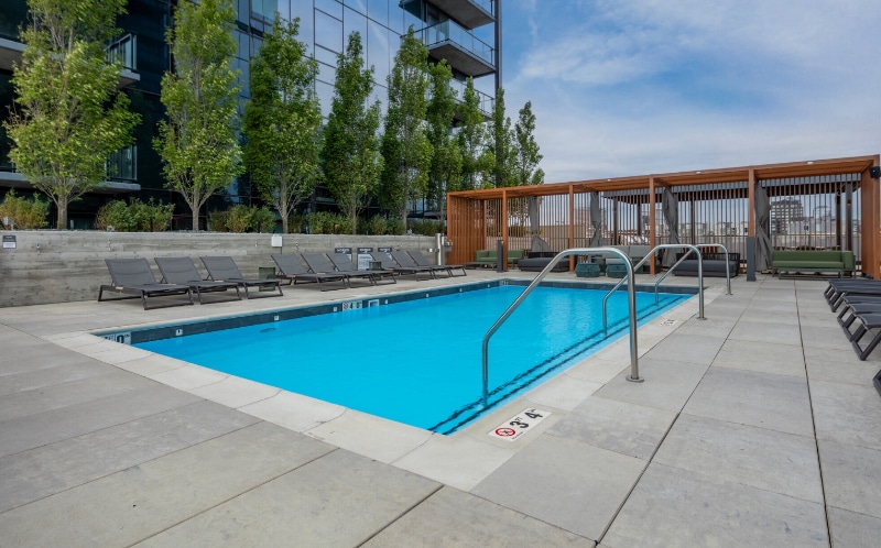 Building Photo - 1100 W Van Buren St