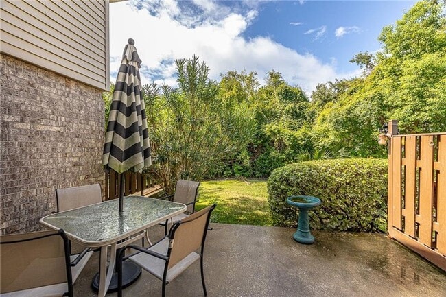 Building Photo - 1500 Demere Rd