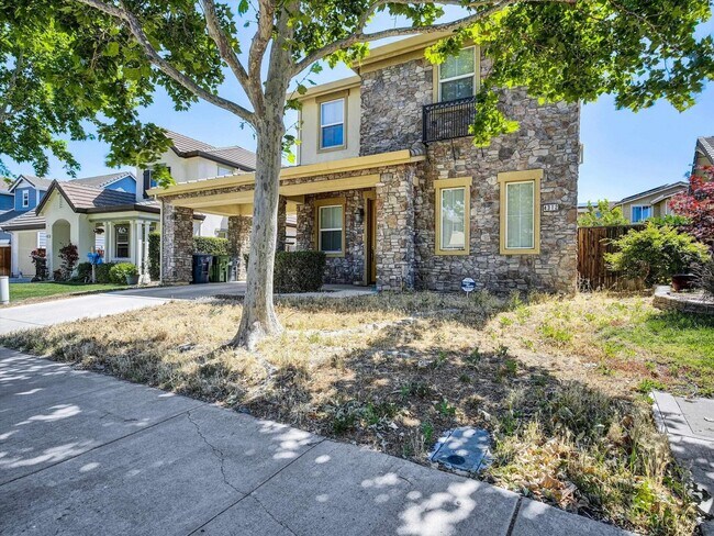 Building Photo - 4312 Middlefield Dr