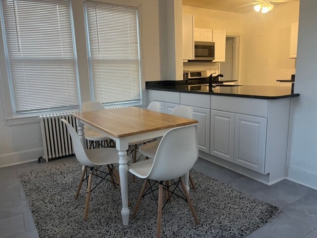 Building Photo - Brookland Grand 4917 sqft 8bd 3.5bth Home | Huge Front Porch | Large Back Yard