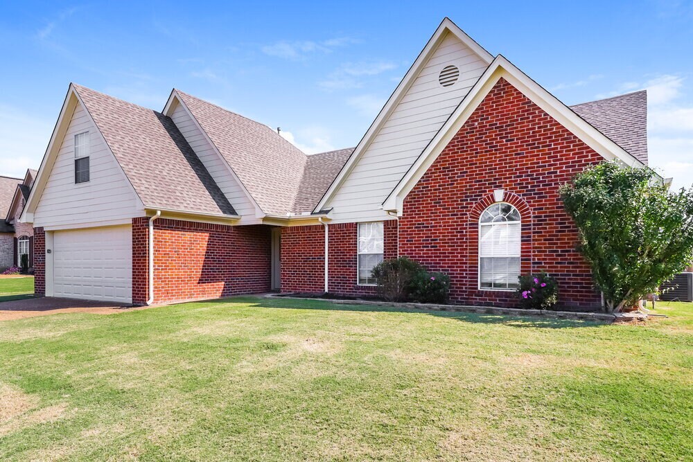 Building Photo - 5086 Jon Oak Dr