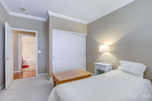 Building Photo - 6821 Gentry Ln