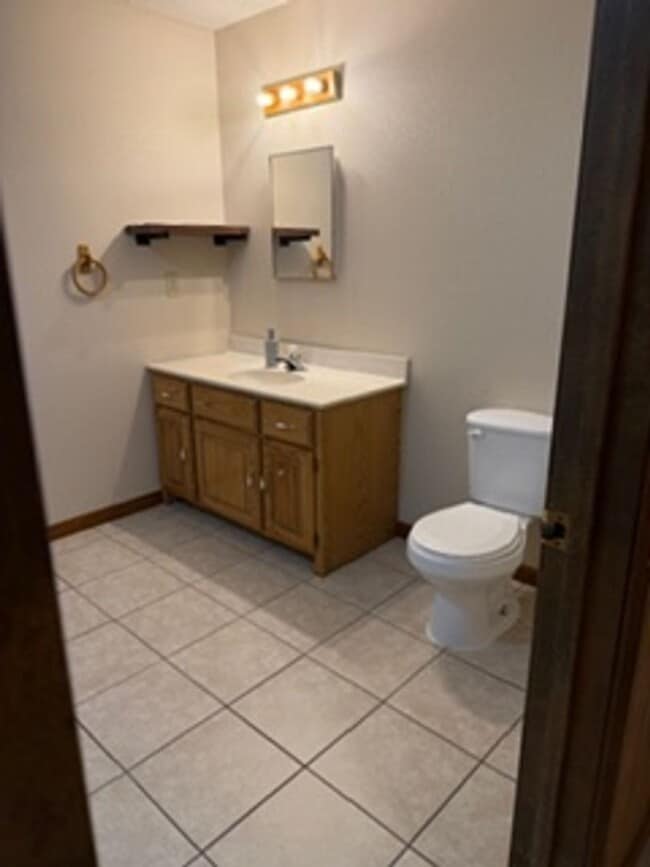 Building Photo - Beautiful county setting