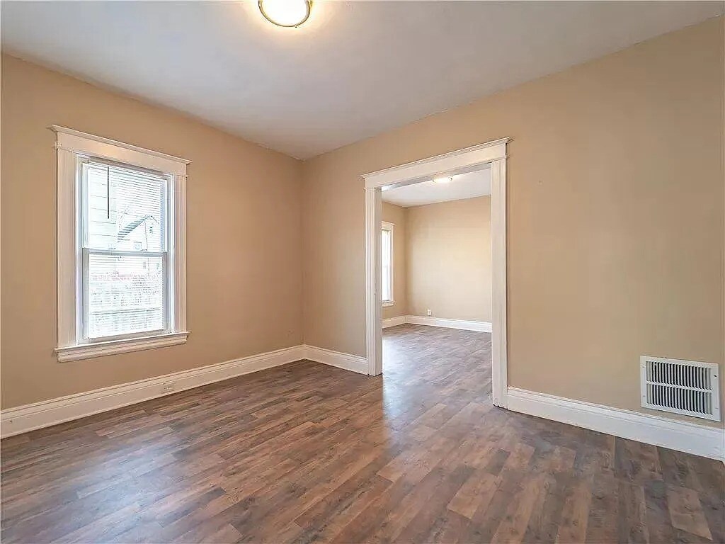 Building Photo - 1339 Clifford Ave