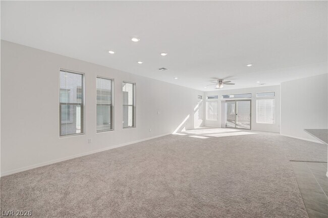 Building Photo - 677 Soaring Wings Ave