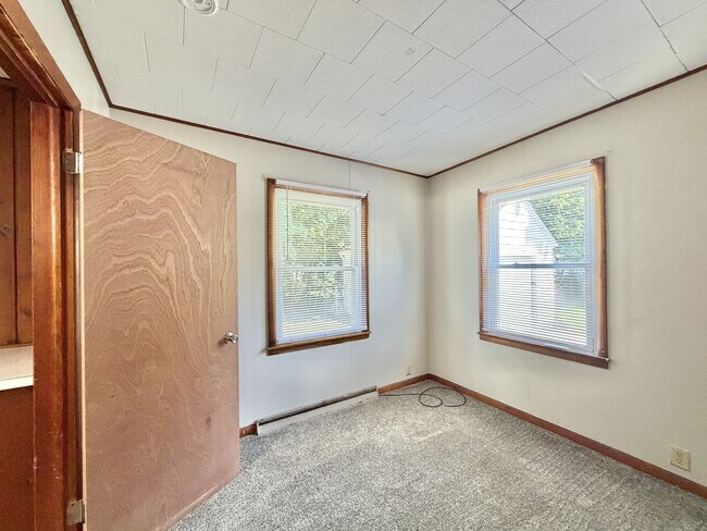 Building Photo - 1029 McKinley Ave