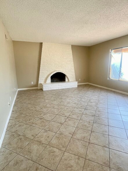 Building Photo - 8812 Annandale Way