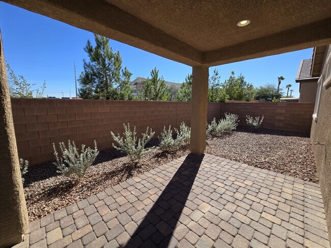 Building Photo - 5846 Steinbeck Vly St