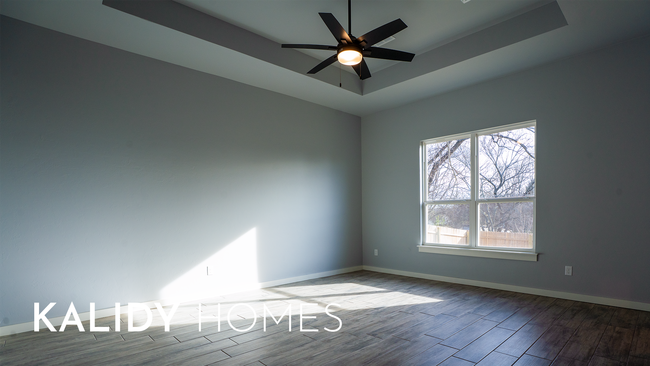 Building Photo - 308 W 3rd St