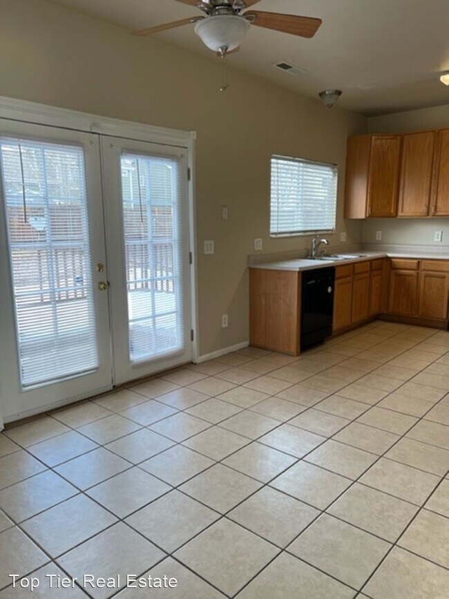 Building Photo - 3 br, 2.5 bath House - 7198 Cattle Drive
