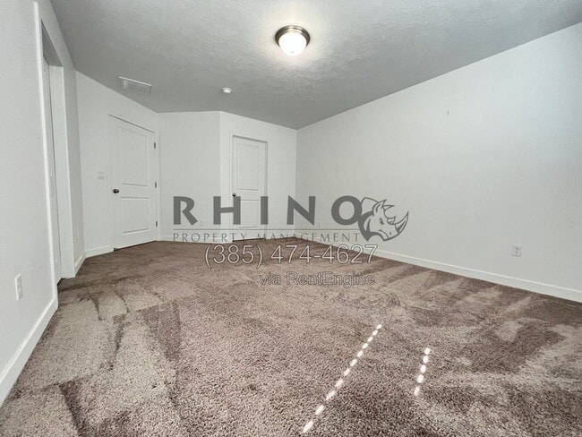 Building Photo - 1248 W Saddlebred Way