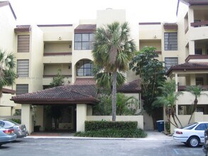 Building Photo - 8830 SW 123rd Ct