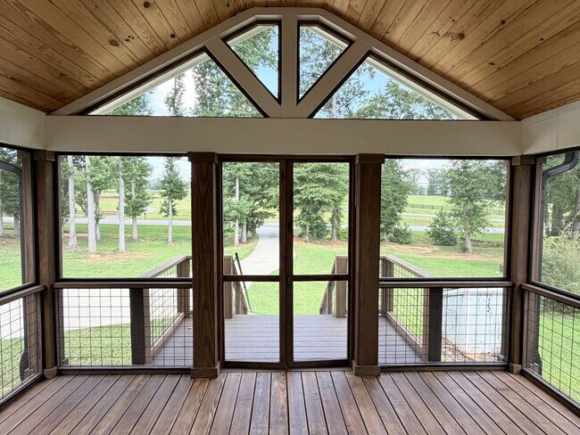 Building Photo - Renovated Ranch in Oconee County